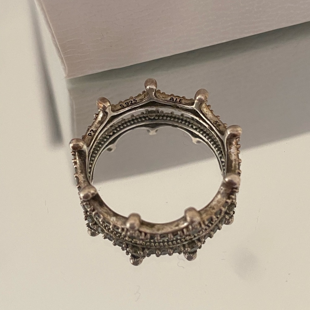 Pandora Ring